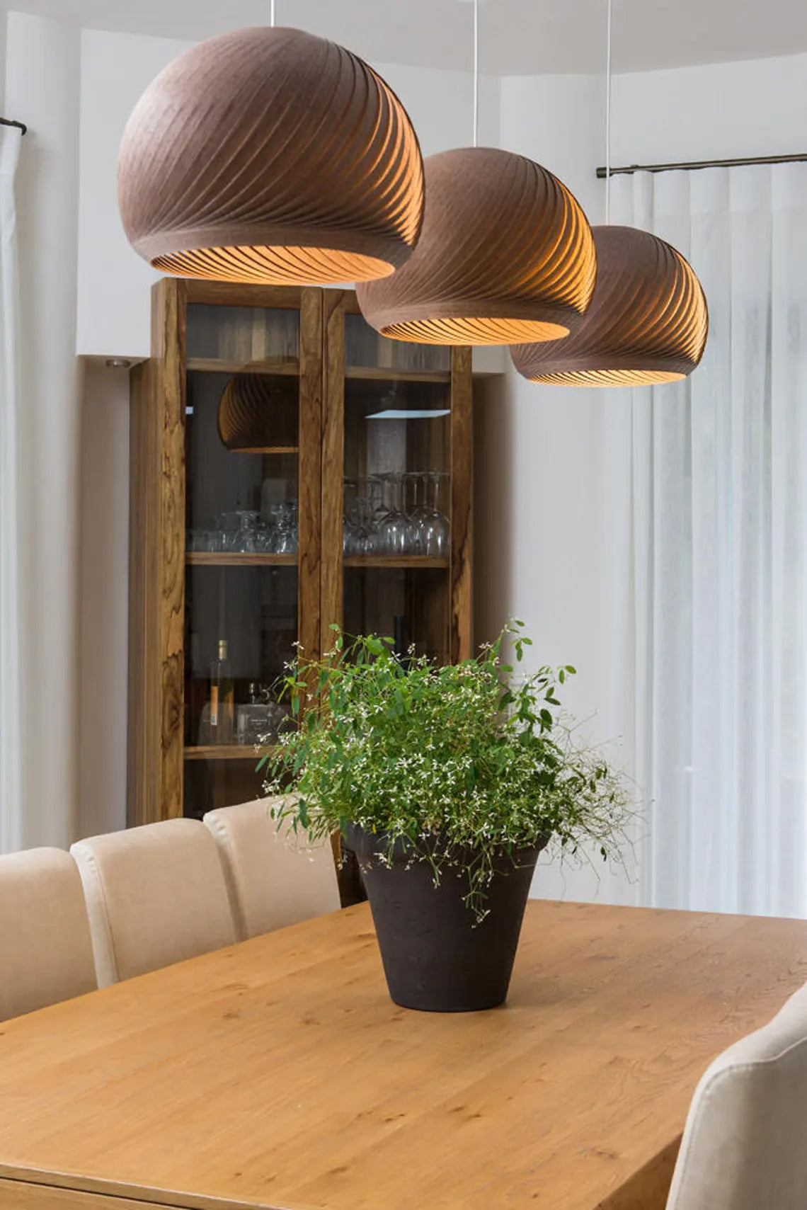 Pendant lamp wind walnut