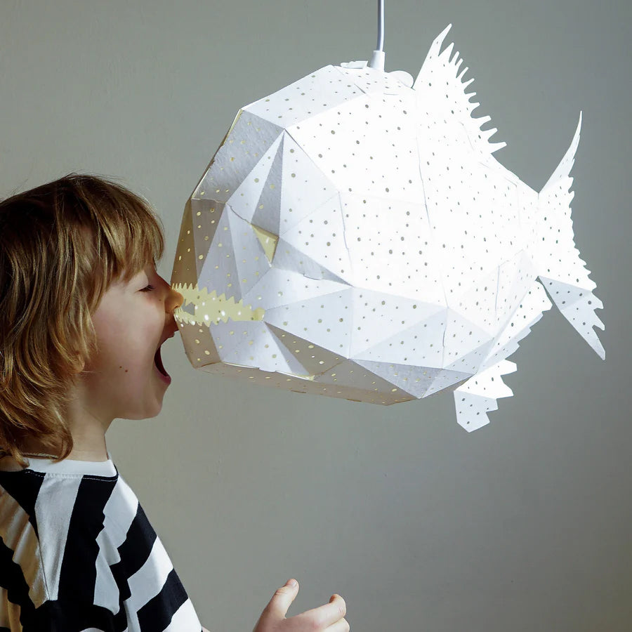 Pendant glowfish light